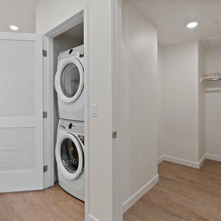 Bright Studio On Sunset Blvd, Free Parking, Gym, And Pool Los Ángeles Exterior foto