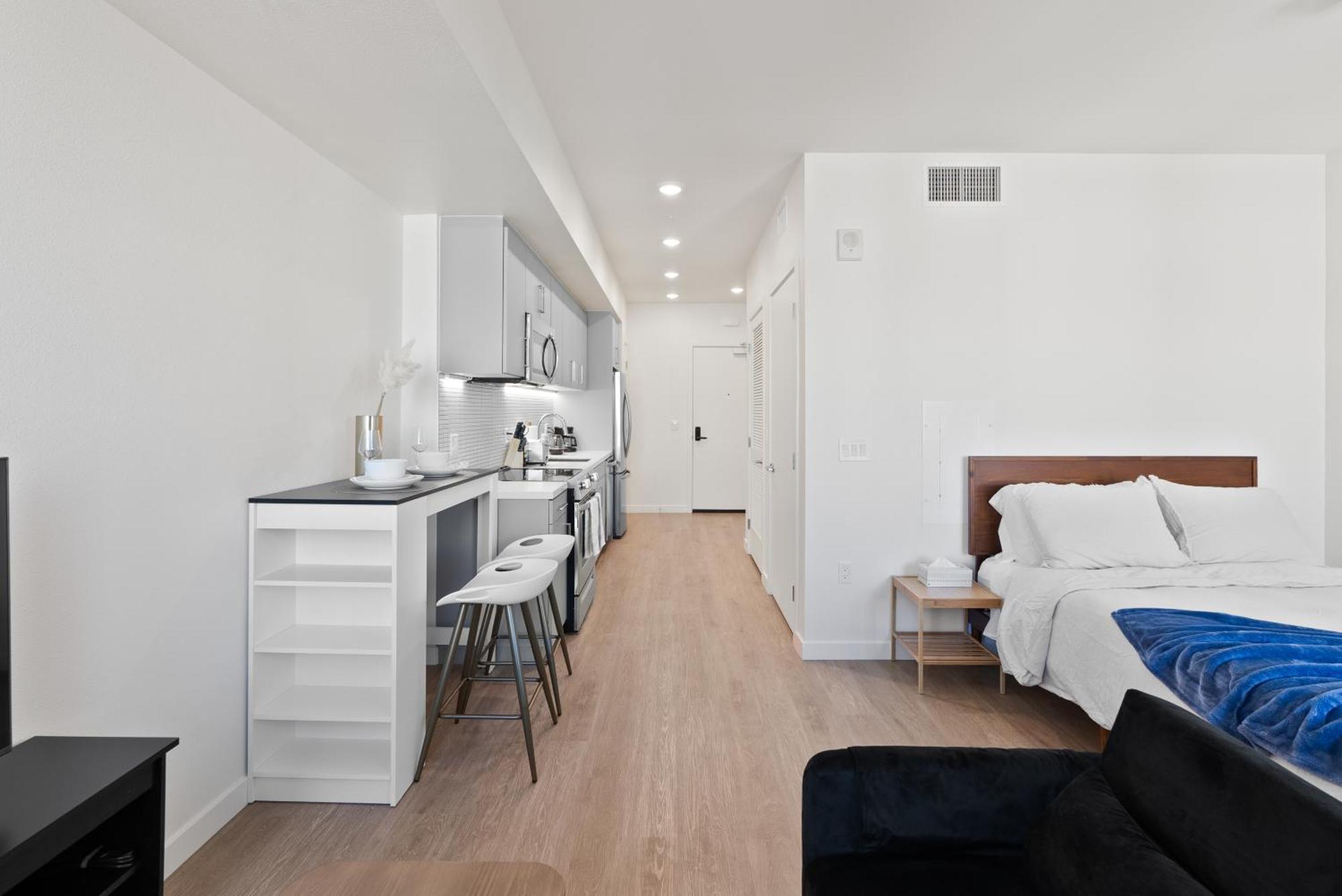 Bright Studio On Sunset Blvd, Free Parking, Gym, And Pool Los Ángeles Exterior foto